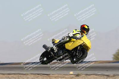 media/Dec-01-2025-Moto Forza (Mon) [[2daa91e15f]]/2-Intermediate Group/Session 2 Turn 9 Entry/